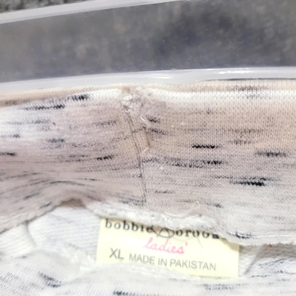 NEW Crop Pants~"QUEEN"~Lightweight~Med/Lg - Picture 4 of 5